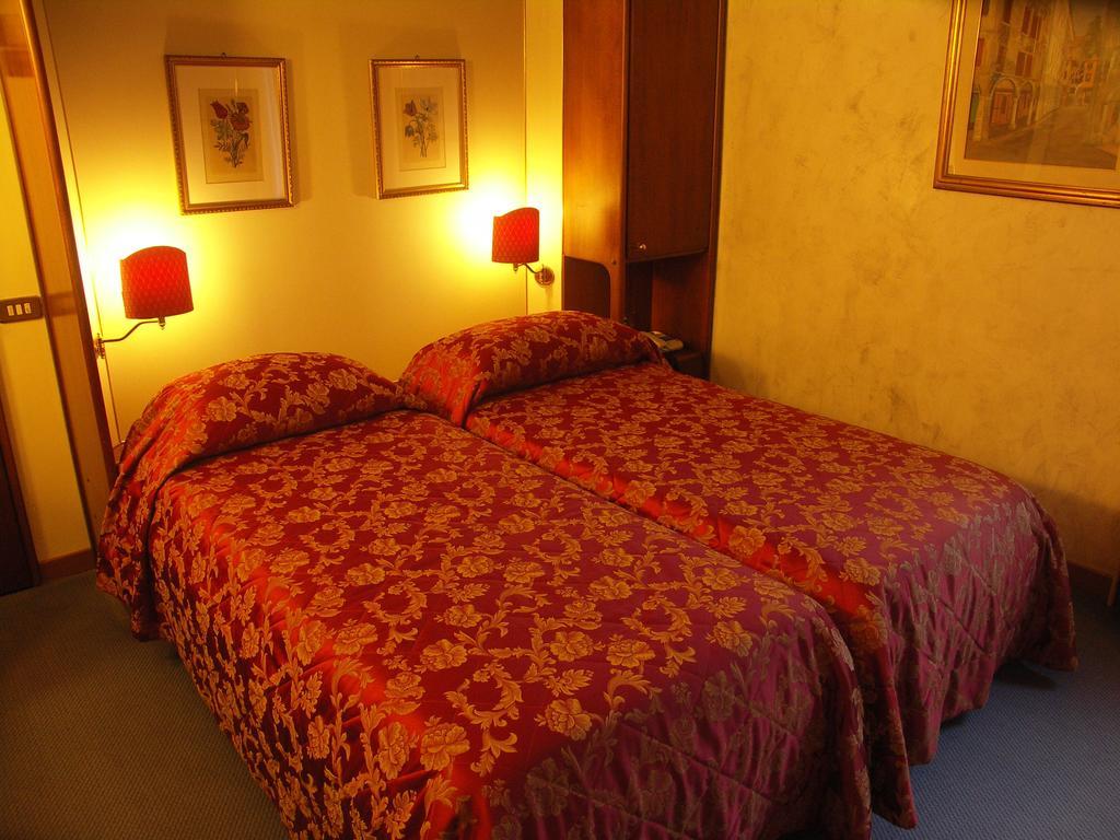 Hotel Duse Asolo Buitenkant foto